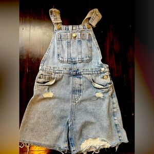 2 Zara girls size 10 jean overalls and skirt.Includes both